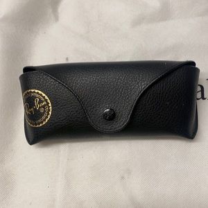 Ray-ban sunglasses with velvet leather